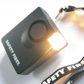 Alarm osobisty z zawleczką – syrena alarmowa 130dB + światło LED