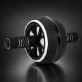 Wałek do ćwiczeń brzucha – kółko fitness roller z matą pod kolana